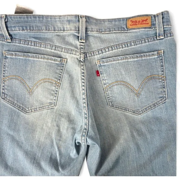 Levis 518 Bootcut Jeans Womens 11 Medium Wash Blue Denim Mid Rise Stretch - Picture 12 of 16